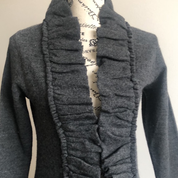 100% wool sweater cardigan grey Size Small, Like new condition - Picture 2 of 16